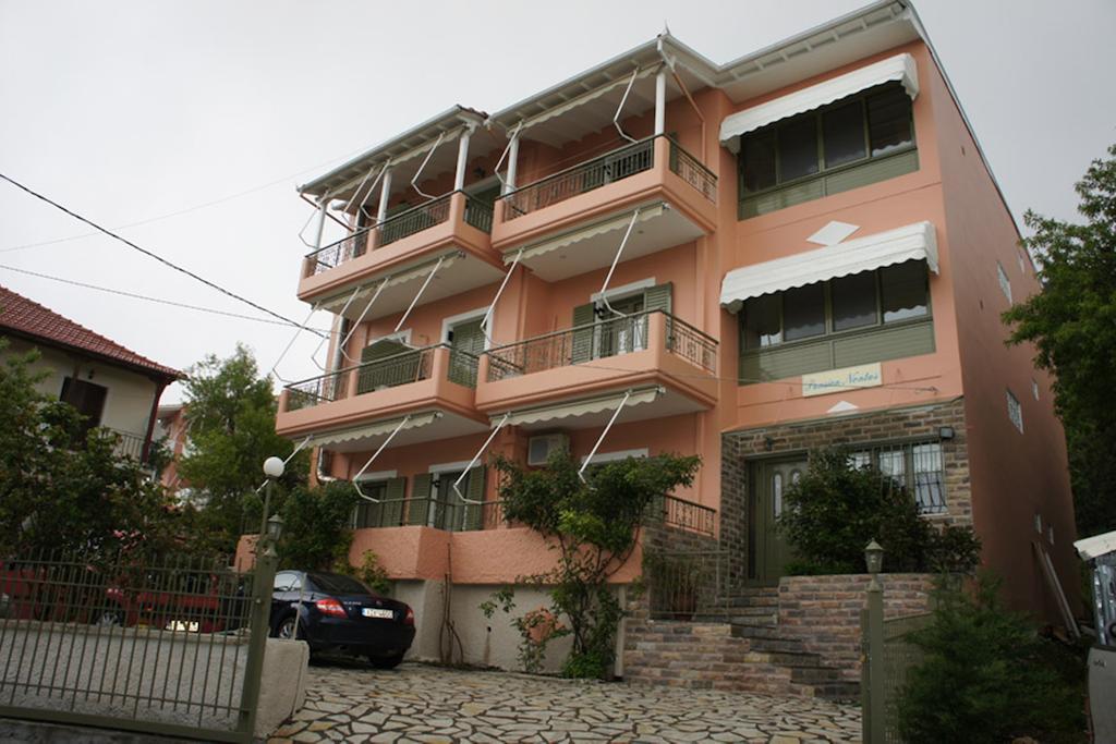 Kalamítsi Nontas Home מראה חיצוני תמונה